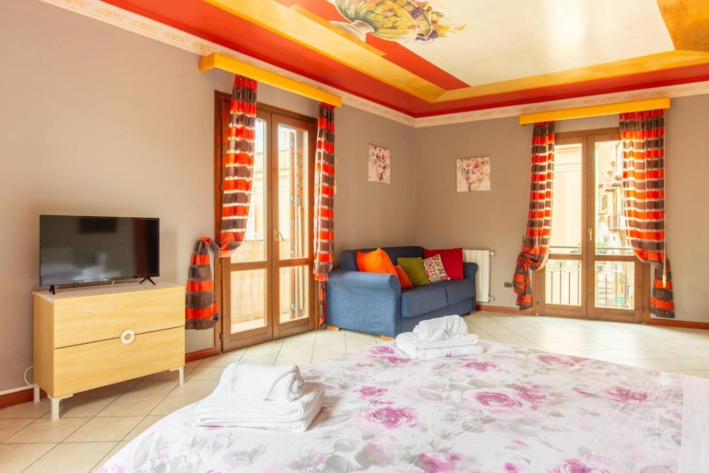 2 Apartments - Akragas Home 1 & 2 On Via Atenea City Center With View Agrigento Eksteriør billede