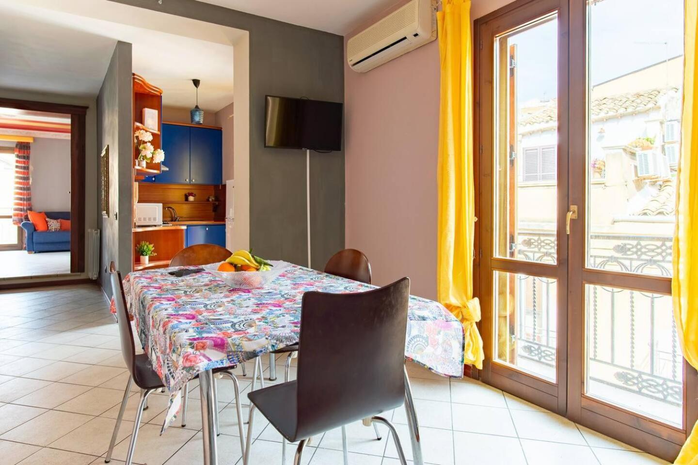 2 Apartments - Akragas Home 1 & 2 On Via Atenea City Center With View Agrigento Eksteriør billede