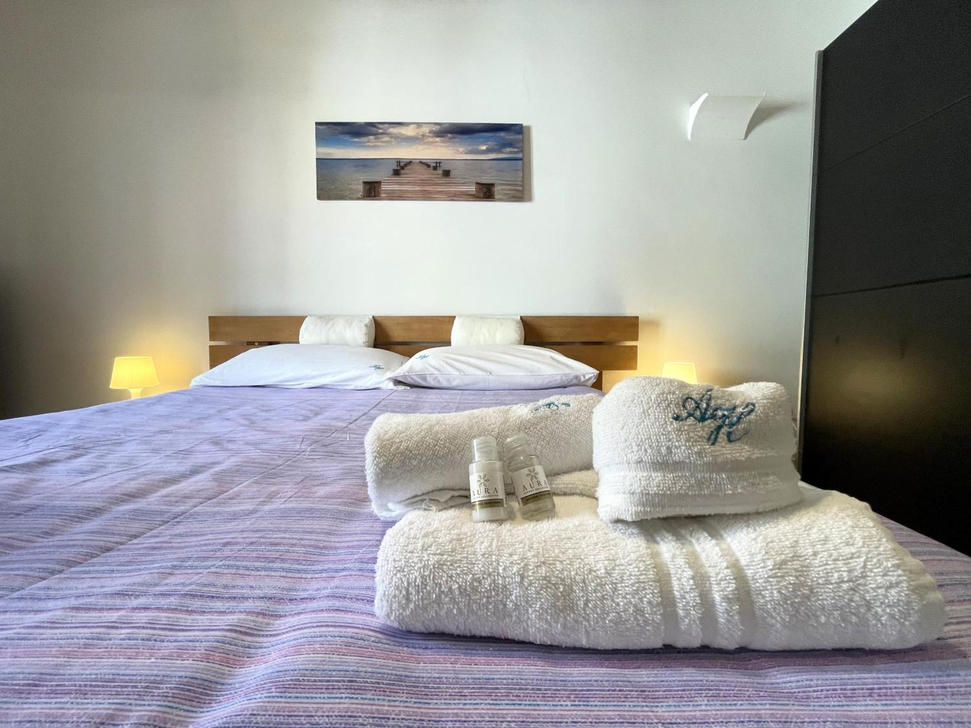 2 Apartments - Akragas Home 1 & 2 On Via Atenea City Center With View Agrigento Eksteriør billede